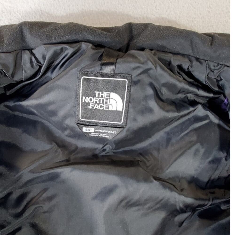 The North Face Aconcagua 550 Down Vest Women’s Small Purple Full Zip warm - Picture 6 of 9